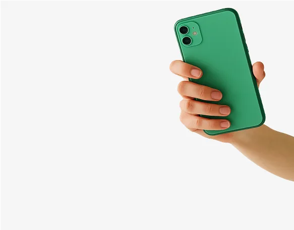 Mão segura um smartphone conectado à internet Nio Fibra